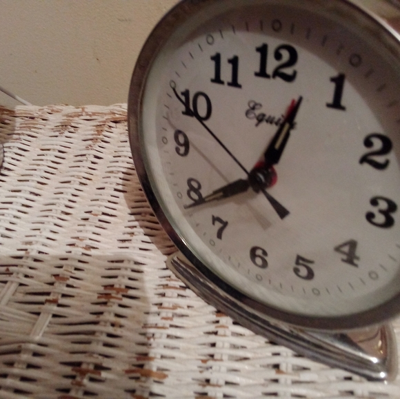 Equity vintage table clock - Picture 2 of 4
